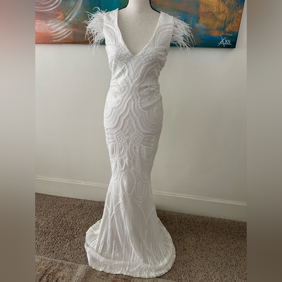 Fashion Nova NWT The Most Elegant Sequin Stretch Feather Sleeveless Maxi Dress S - Picture 5 of 15